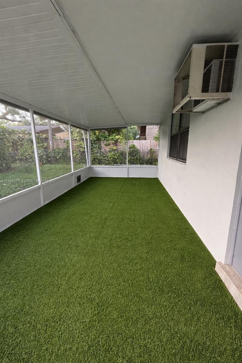 6071 SW 33rd St, Unit 4, Miramar, FL 33023 Photo