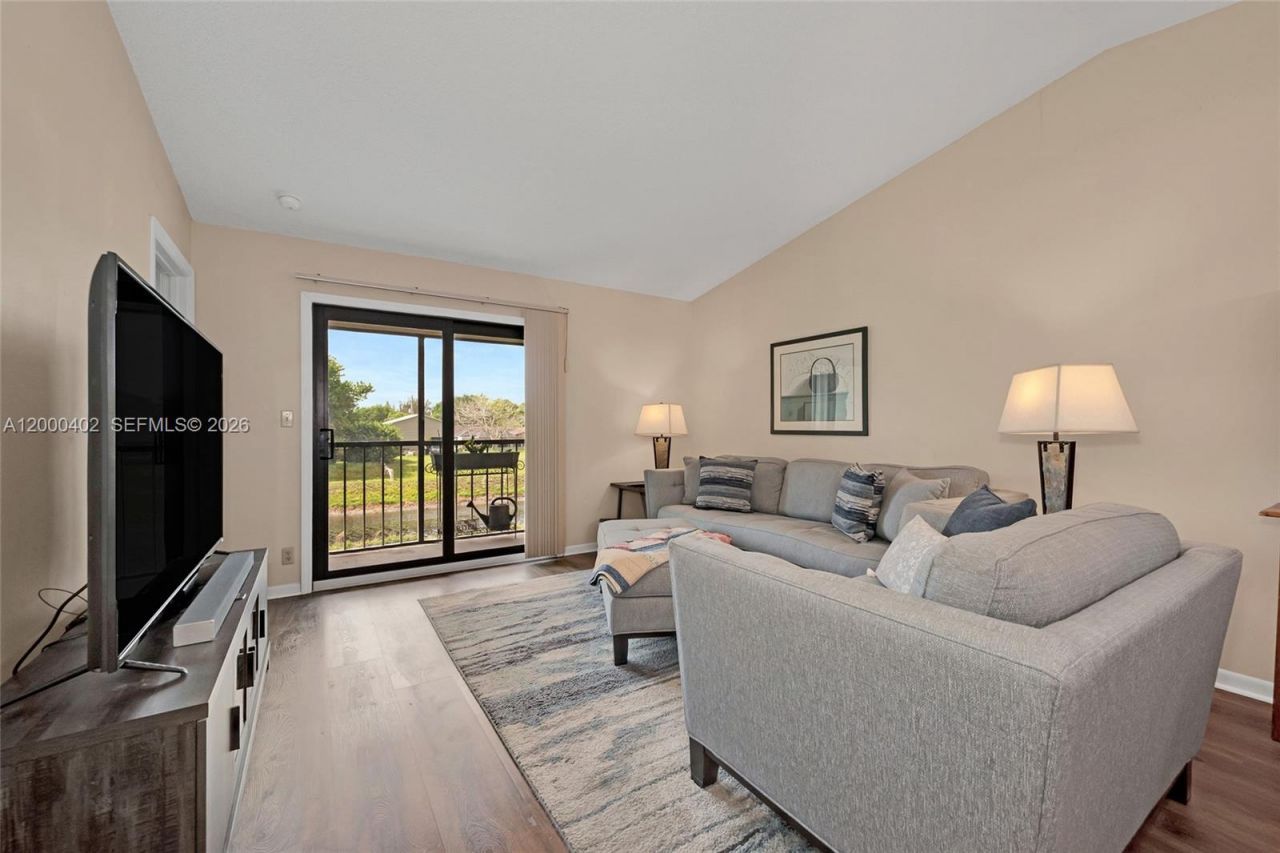 9449 Boca Cove Cir, Unit 911, Boca Raton, FL 33428 Photo