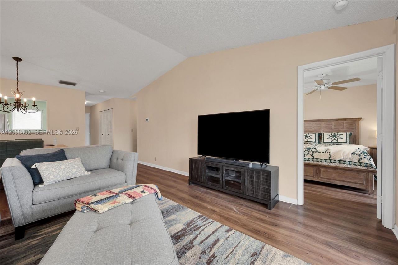 9449 Boca Cove Cir, Unit 911, Boca Raton, FL 33428 Photo