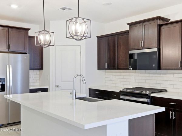 15819 W COTTONTAIL Lane, Surprise, AZ 85387