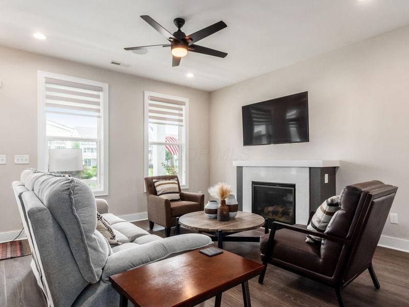 1232 N Grant Avenue, Unit P, Columbus, OH 43201 Photo 10