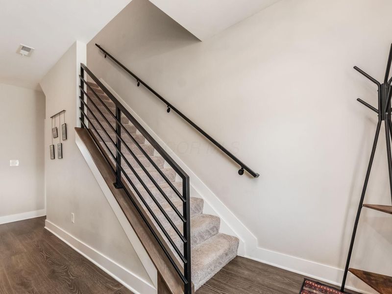 1232 N Grant Avenue, Unit P, Columbus, OH 43201 Photo 5