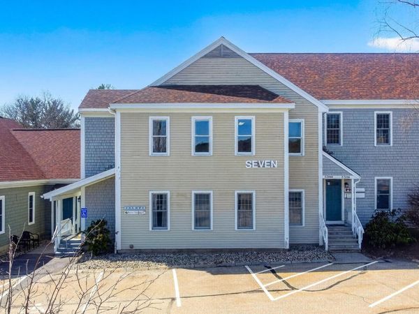 25 Country Club Road, Unit 707, Gilford, NH 03249