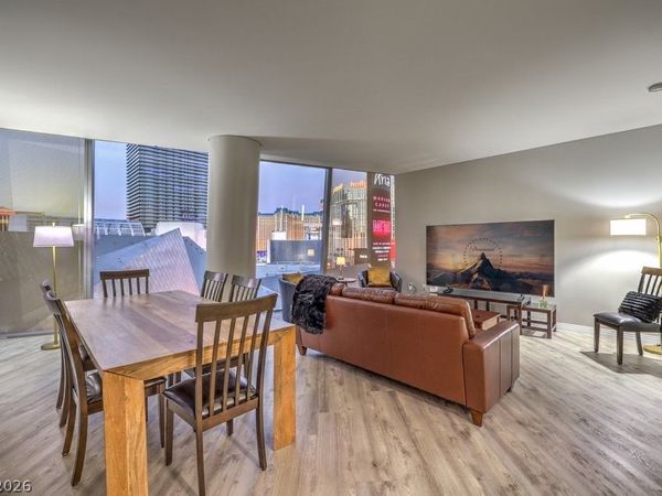 3726 Las Vegas Boulevard, Unit 701, Las Vegas, NV 89158
