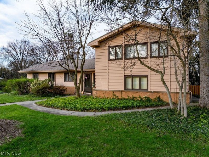 25510 Bryden Road, Beachwood, OH 44122 Photo 38