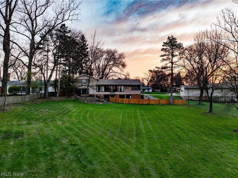 25510 Bryden Road, Beachwood, OH 44122 Photo 4