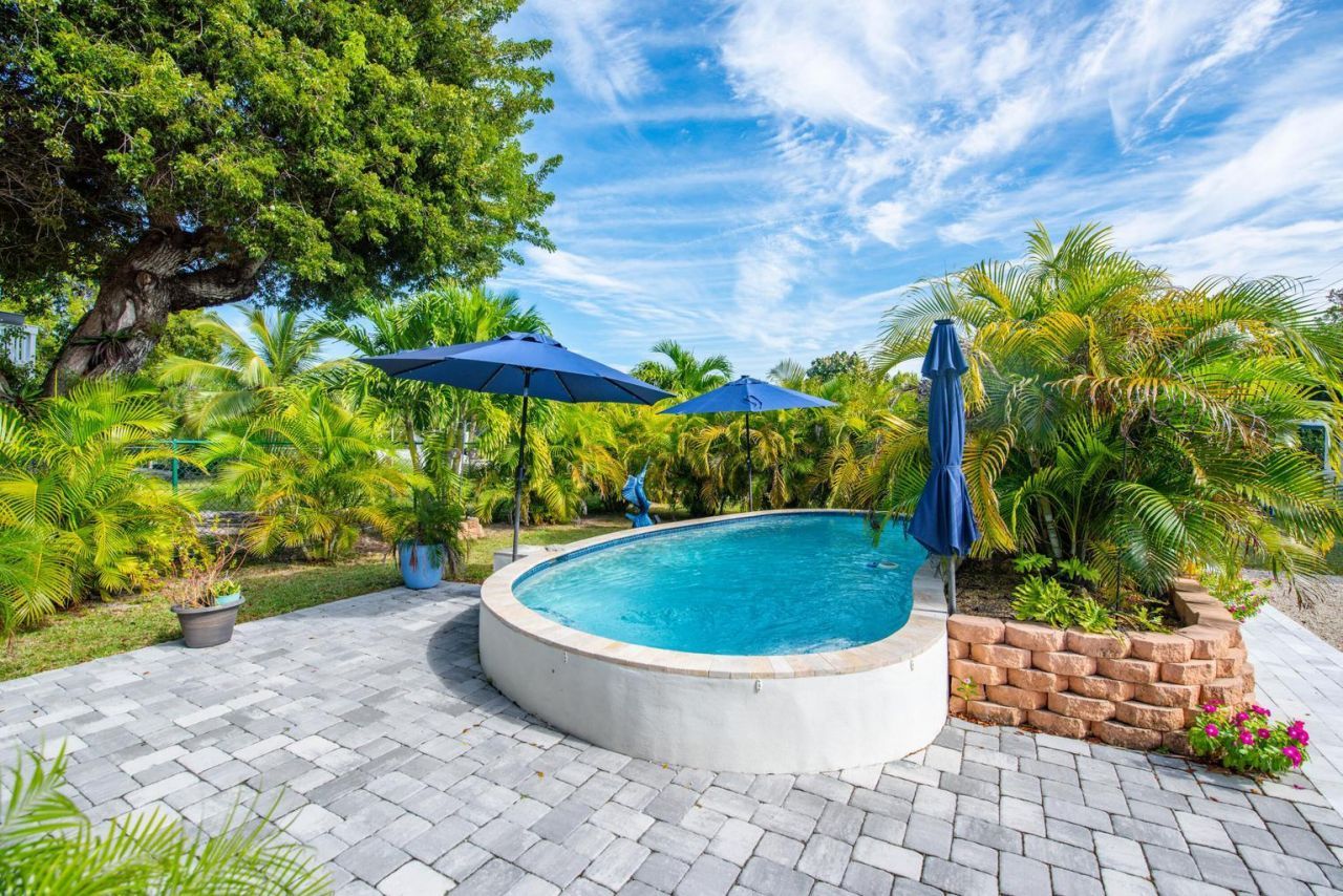 421 Ixora Drive, Big Pine Key, FL 33043 Photo