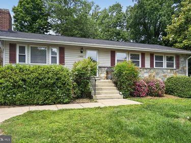 1452 DEWBERRY COURT, MCLEAN, VA 22101