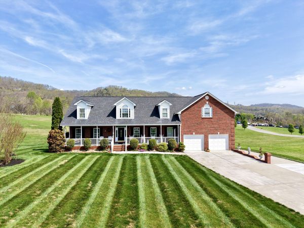 1225 Legacy Bay Road, Mooresburg, TN 37811