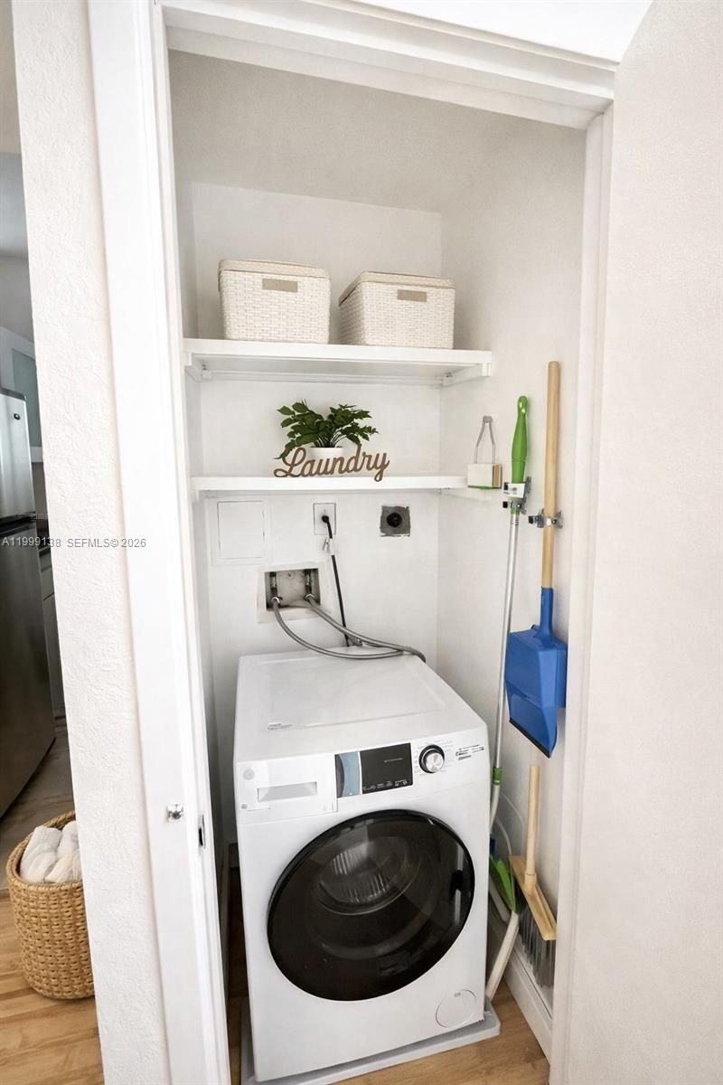 3915 N Meridian Ave, Unit 101, Miami Beach, FL 33140 Photo