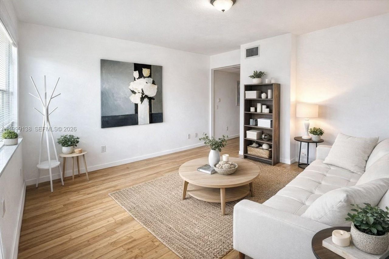 3915 N Meridian Ave, Unit 101, Miami Beach, FL 33140 Photo