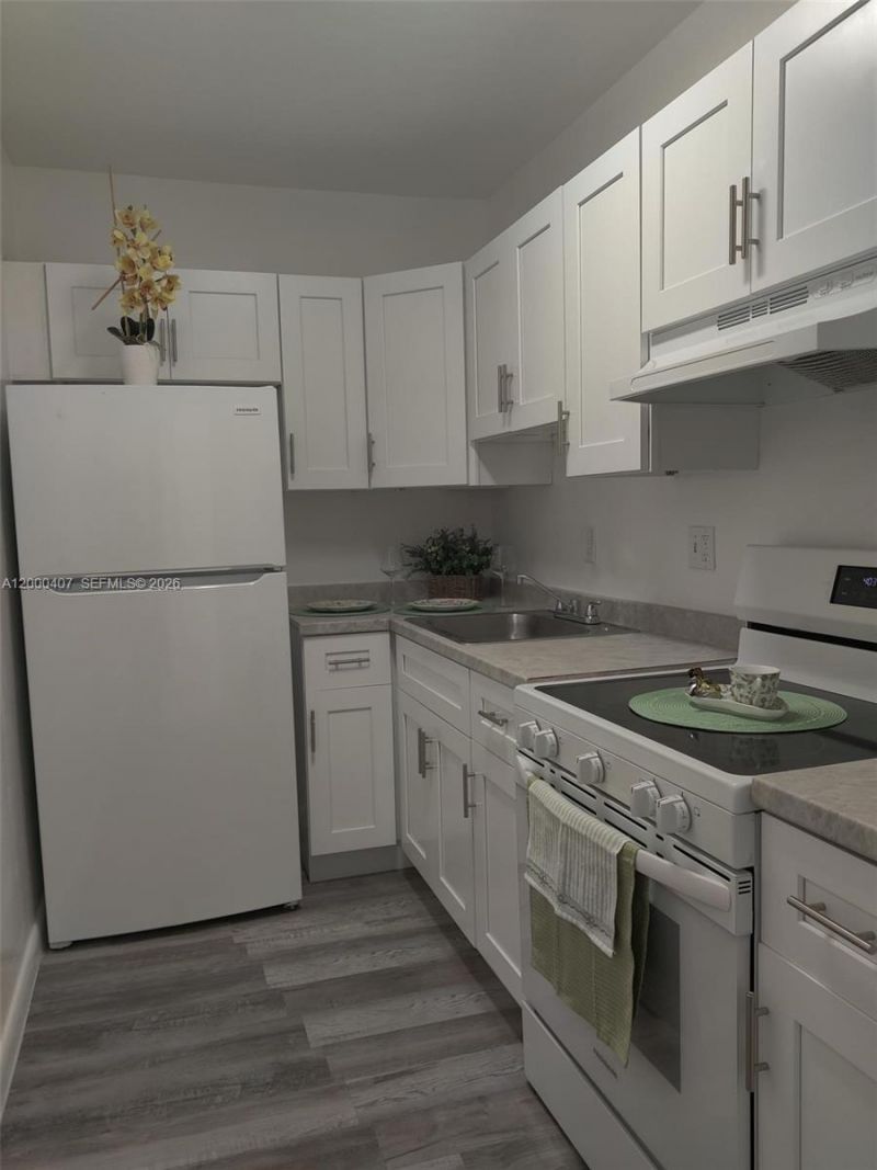 5930 NE 18th Ave, Unit 301, Fort Lauderdale, FL 33334 Photo