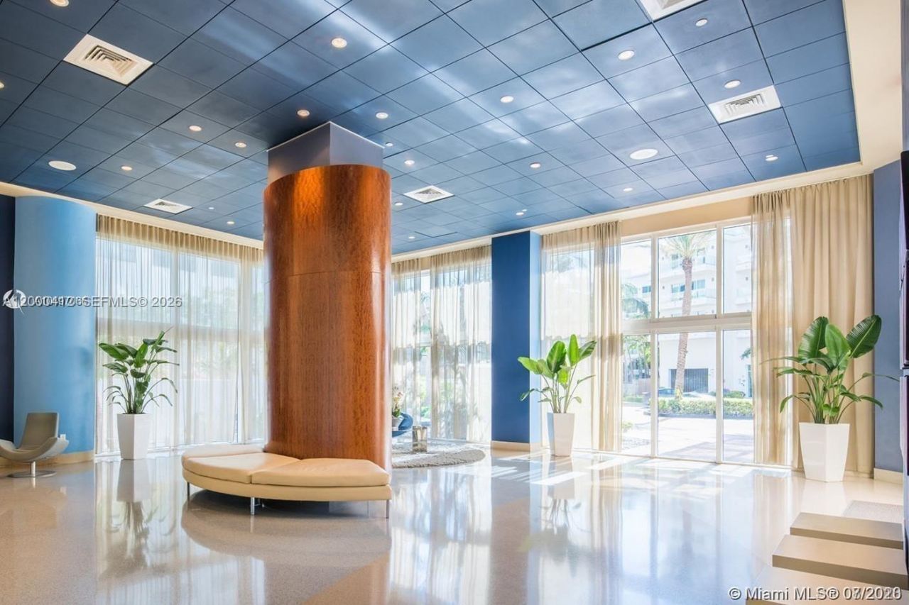 6365 Collins Ave, Unit 3602, Miami Beach, FL 33141 Photo