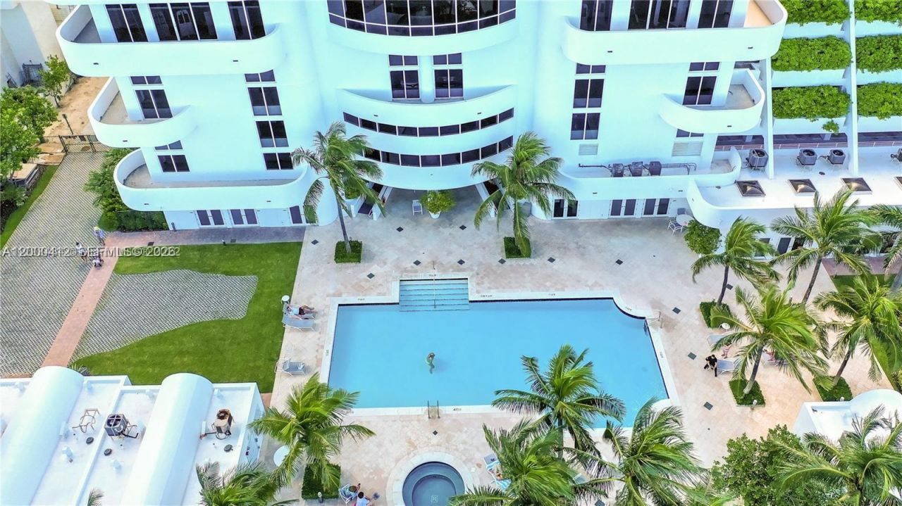 6365 Collins Ave, Unit 3602, Miami Beach, FL 33141 Photo