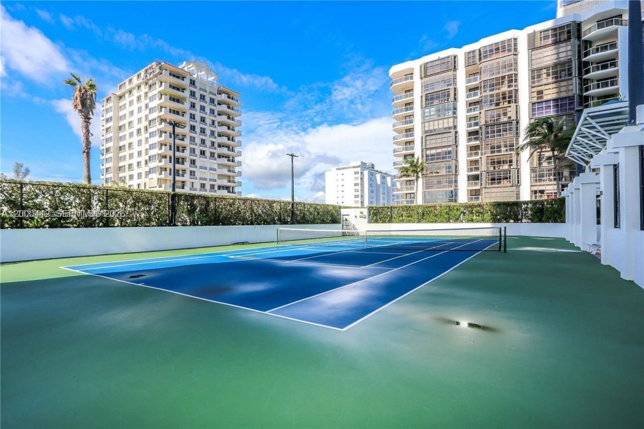 6365 Collins Ave, Unit 3602, Miami Beach, FL 33141 Photo