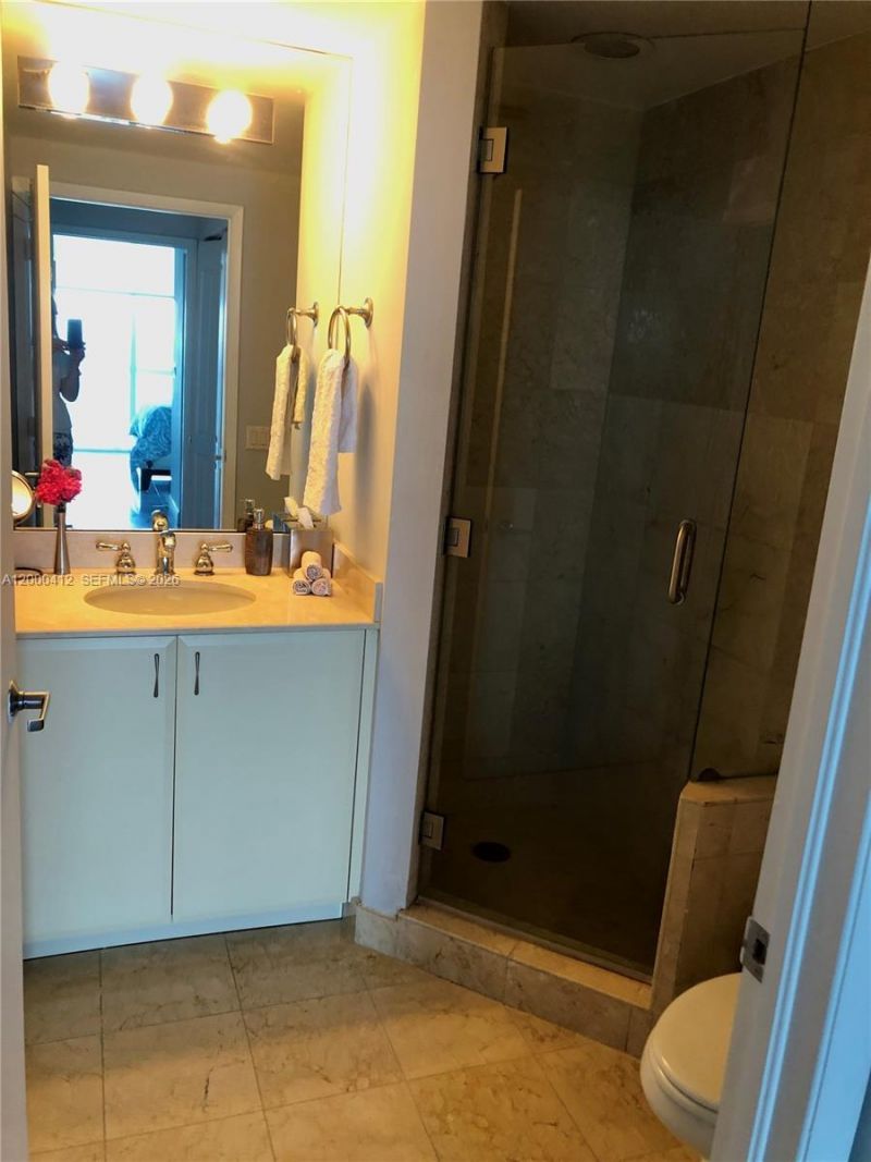 6365 Collins Ave, Unit 3602, Miami Beach, FL 33141 Photo