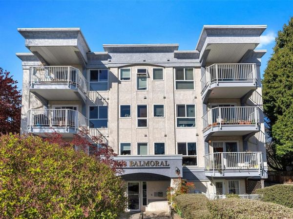 1028 Balmoral Rd, Unit 206, Victoria, BC V8T 1A8