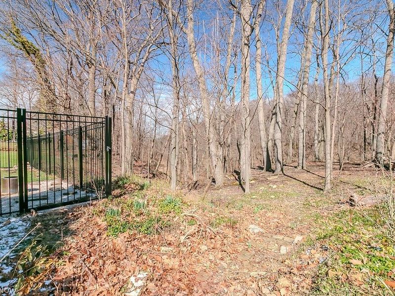 1726 Braeburn Park Drive, Euclid, OH 44117 Photo 37