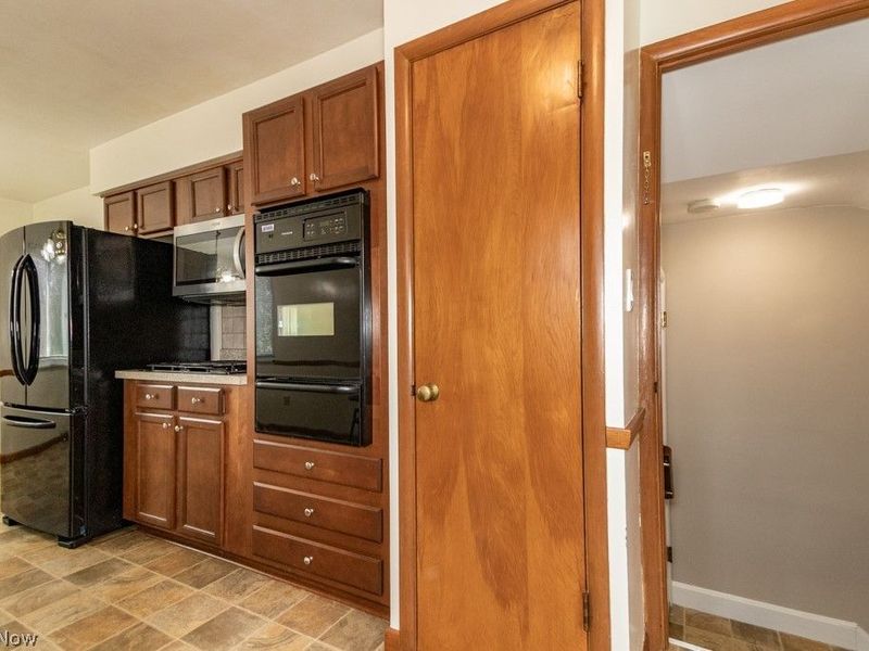 1726 Braeburn Park Drive, Euclid, OH 44117 Photo 6