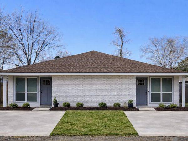 8127 Jefferson Park Dr, Baton Rouge, LA 70817