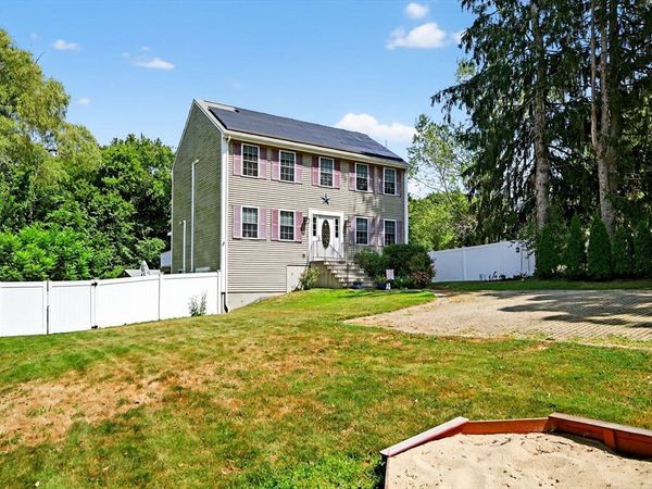 175 Old Fall River Rd, Swansea, MA 02777