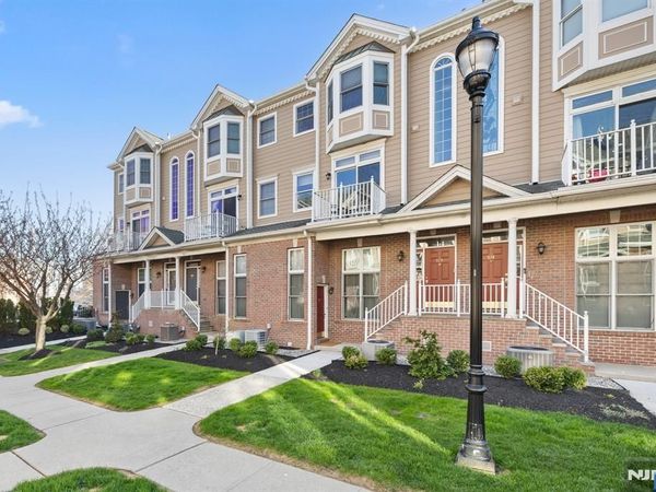 373 Kingston Court 373, Unit 373, WEST NEW YORK, NJ 07093