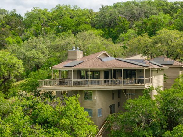 509 Coventry RD, Spicewood, TX 78669