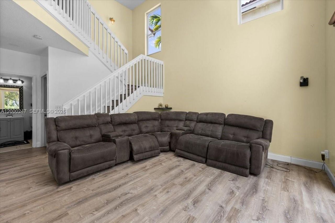 15385 SW 51st St, Davie, FL 33331 Photo