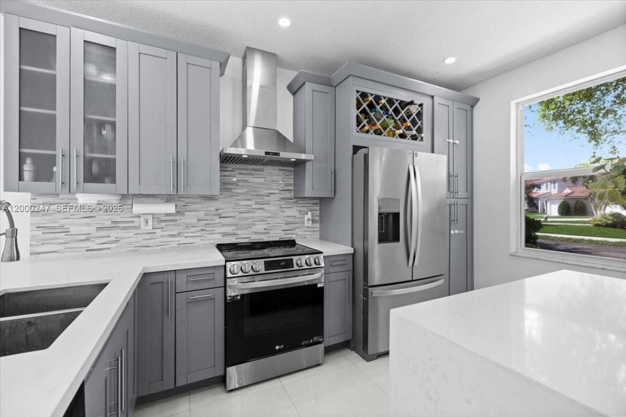 15385 SW 51st St, Davie, FL 33331 Photo