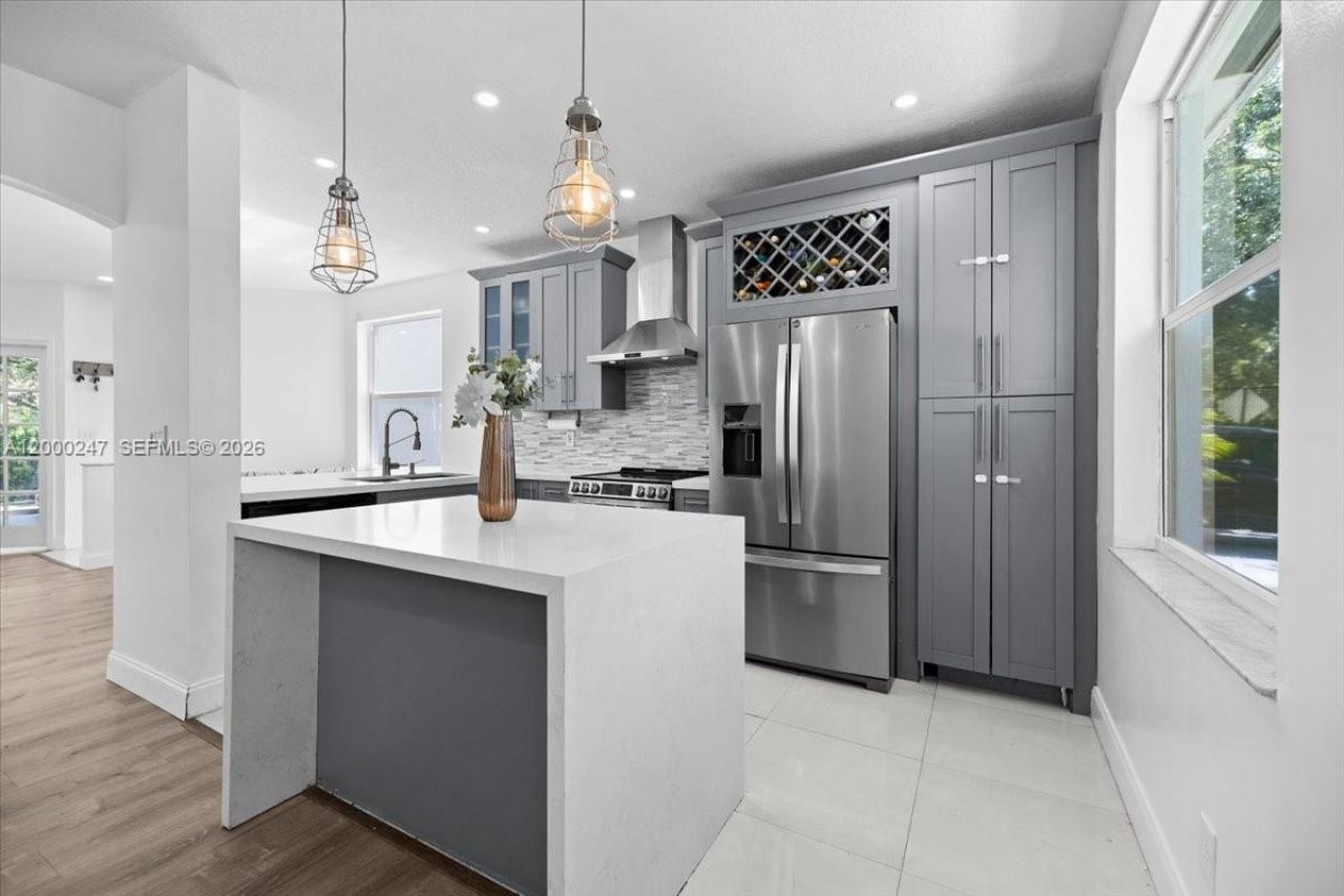 15385 SW 51st St, Davie, FL 33331 Photo