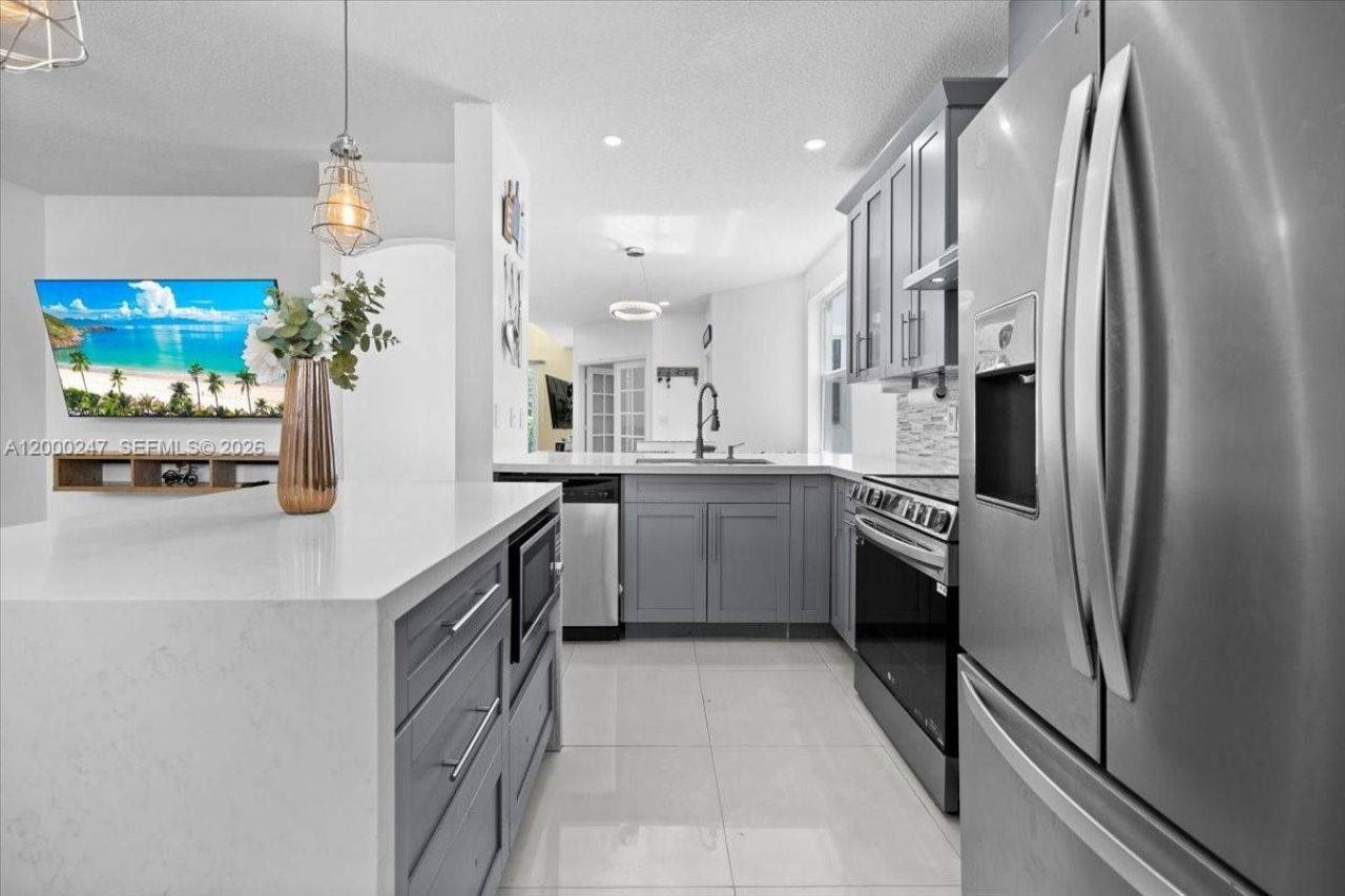 15385 SW 51st St, Davie, FL 33331 Photo