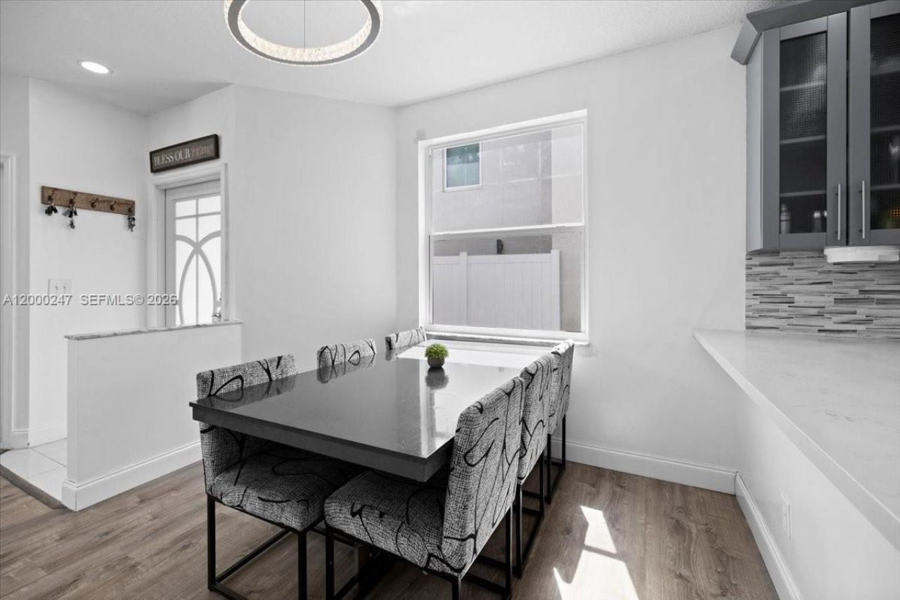 15385 SW 51st St, Davie, FL 33331 Photo