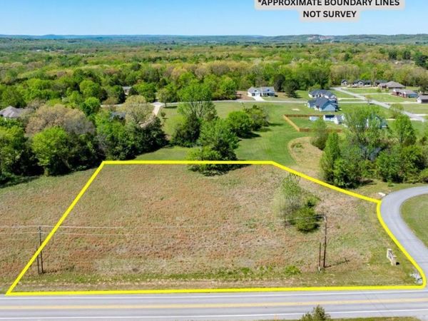 000 Trinity Grove Lane , Batesville, AR 72501