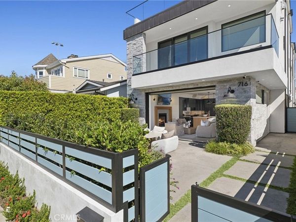 716 Heliotrope, Corona Del Mar, CA 92625