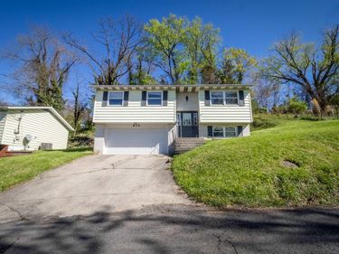 814 Clinton Avenue, Morgantown, WV 26505