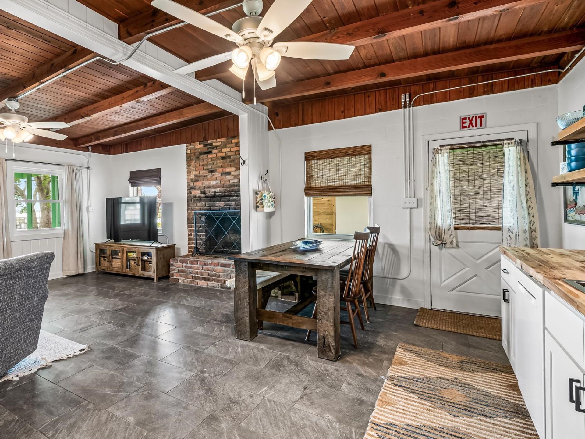 2669 Surf Road, Ochlockonee Bay, FL 32346 Photo