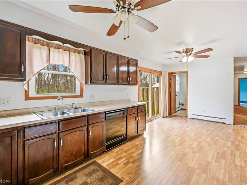 7156 Chestnut Ridge Road, Hubbard, OH 44425 Photo 14