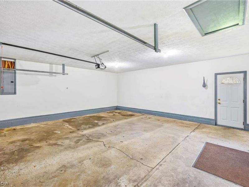 7156 Chestnut Ridge Road, Hubbard, OH 44425 Photo 30