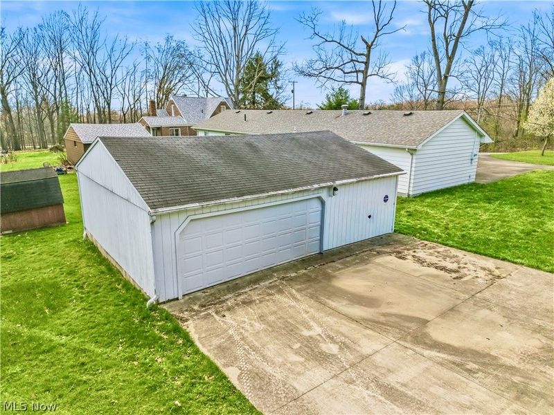 7156 Chestnut Ridge Road, Hubbard, OH 44425 Photo 36