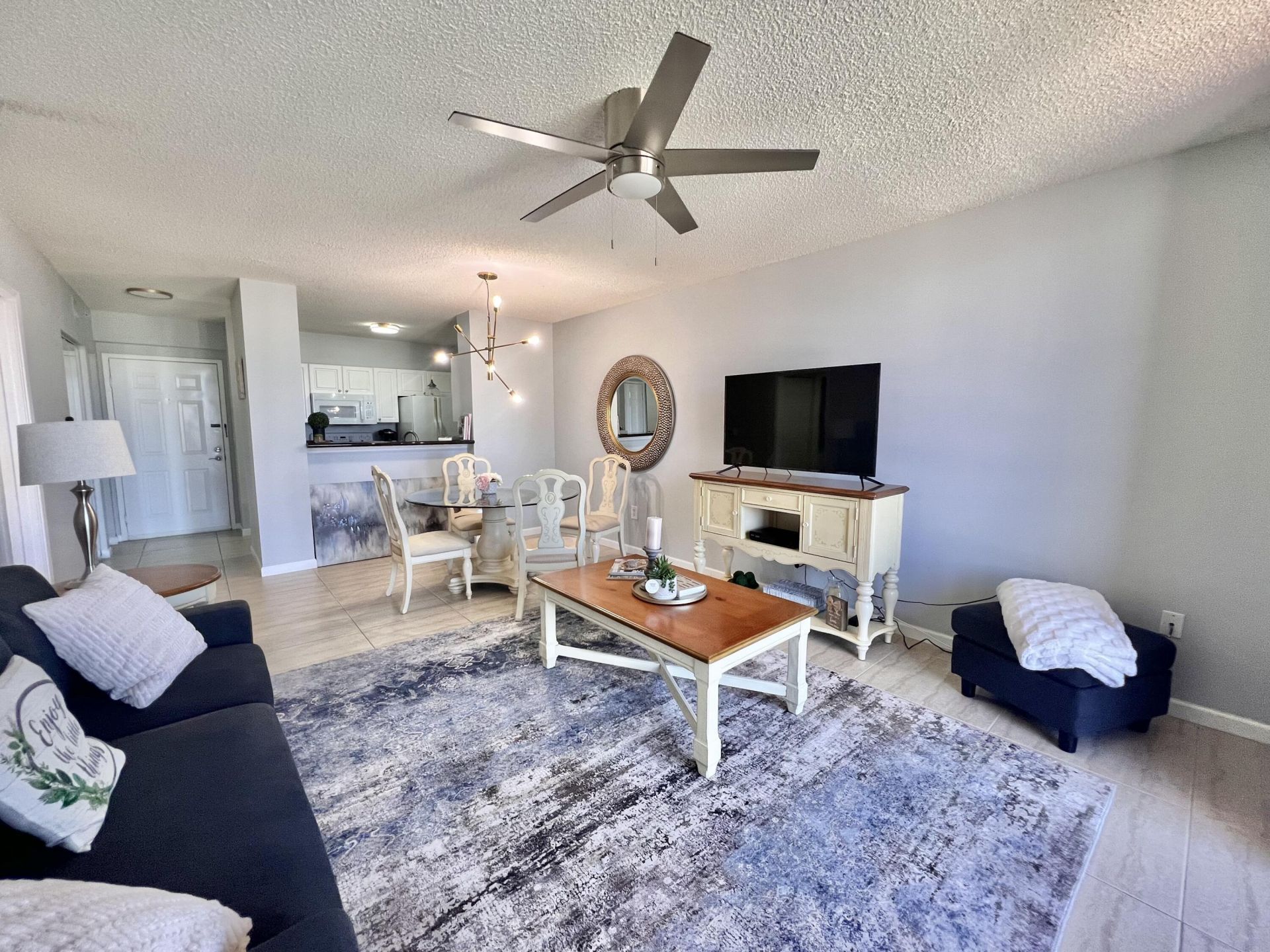 651 Okeechobee Boulevard, Unit 706, West Palm Beach, FL 33401 Photo
