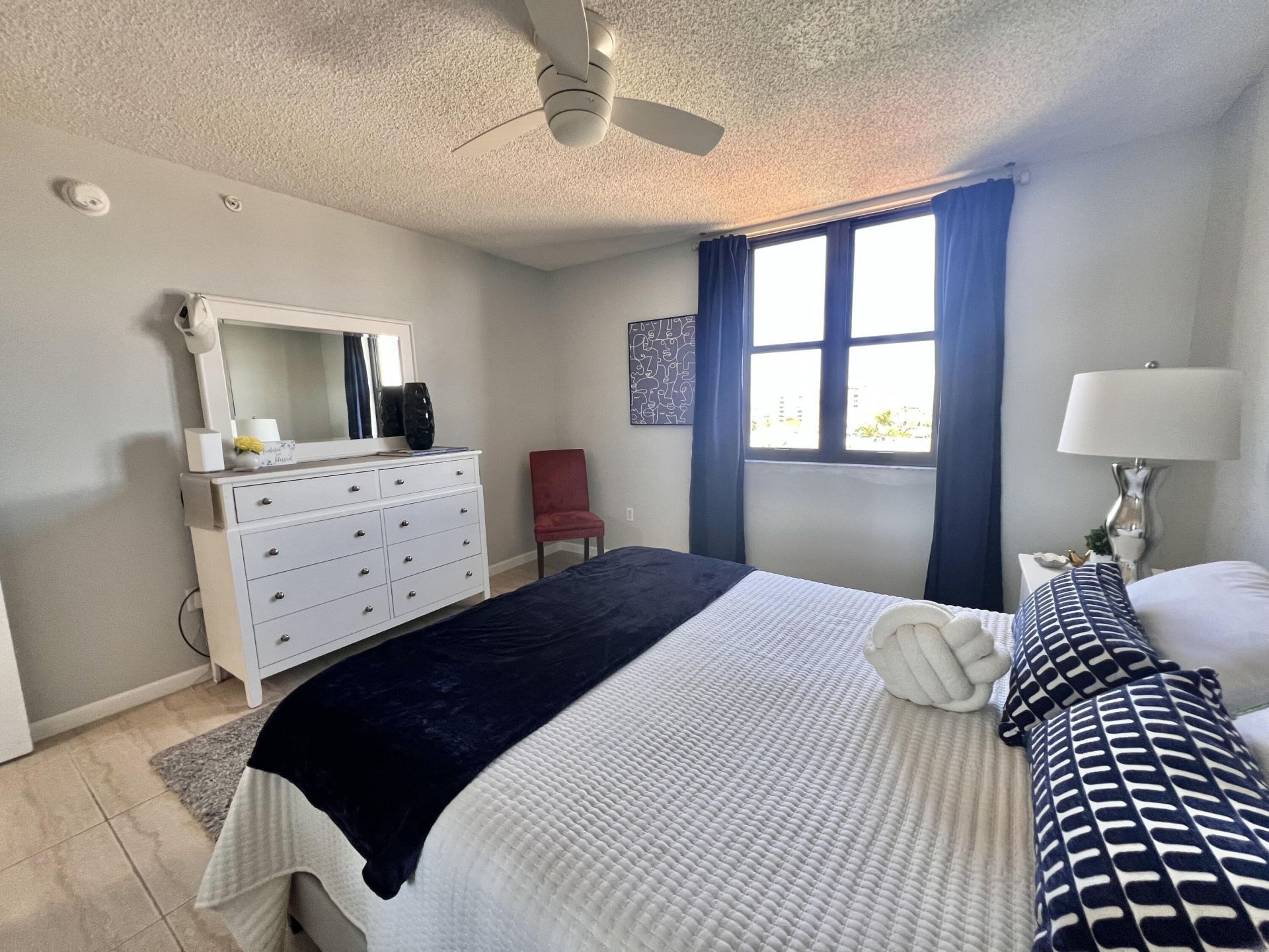 651 Okeechobee Boulevard, Unit 706, West Palm Beach, FL 33401 Photo