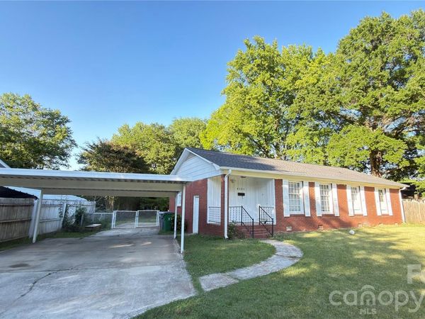 4131 Woodgreen Terrace, Charlotte, NC 28205
