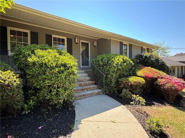 2471 Kingsland Drive, Atlanta, GA 30360