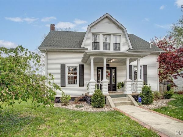 709 Cypress Street, Highland, IL 62249