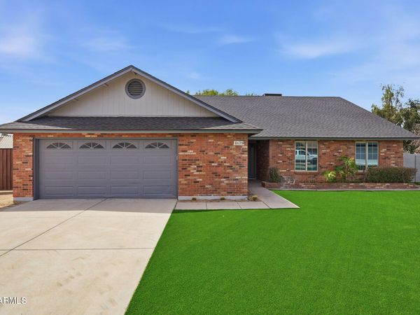 8625 W SCHELL Drive, Peoria, AZ 85382