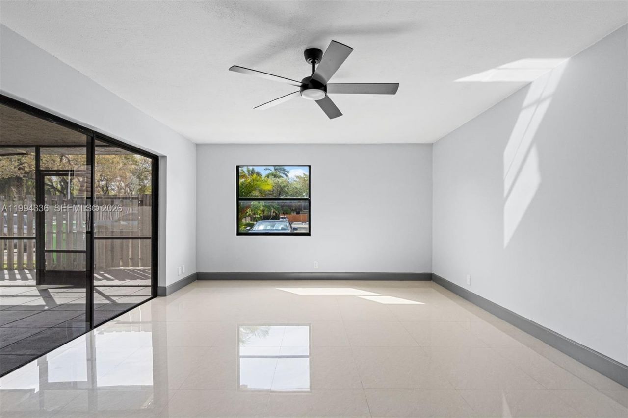 4843 NW 95th Ave, Sunrise, FL 33351 Photo