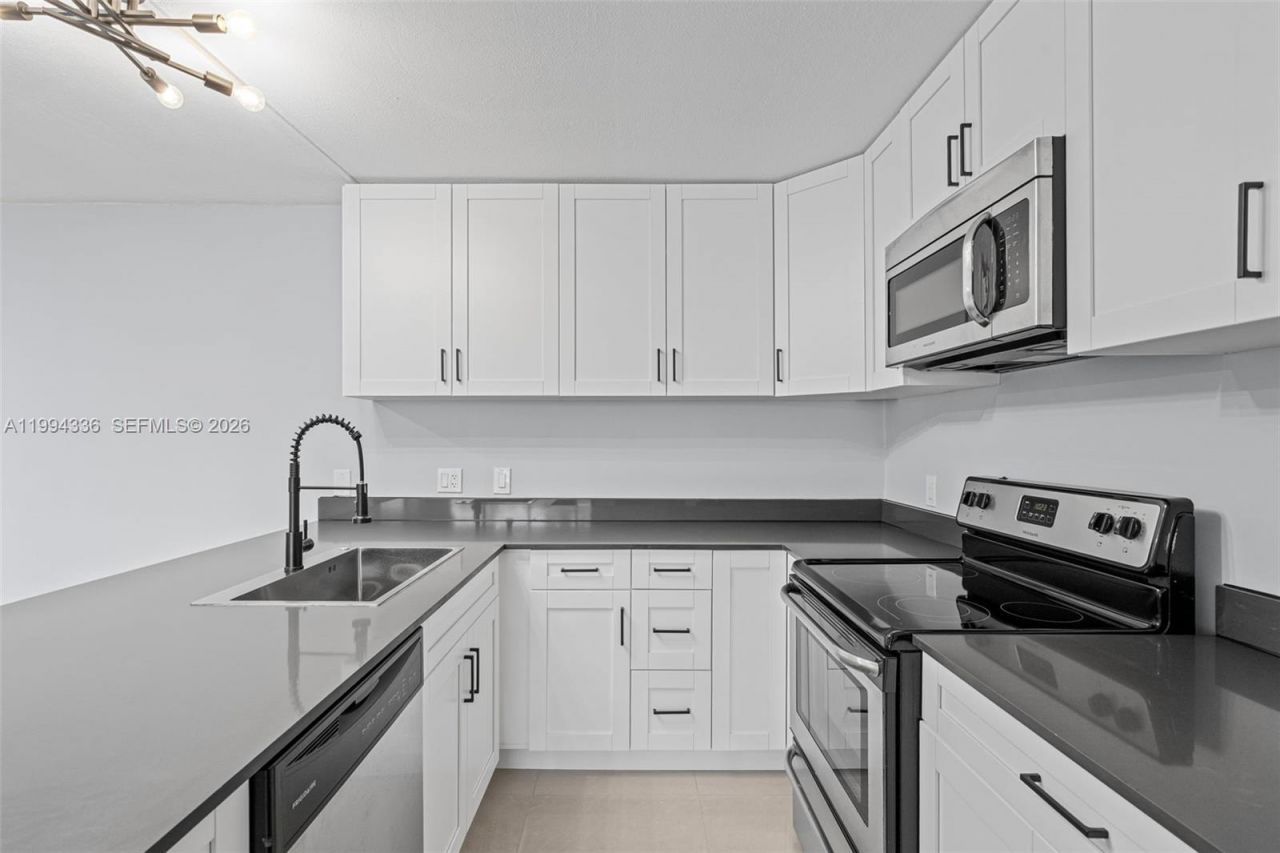 4843 NW 95th Ave, Sunrise, FL 33351 Photo