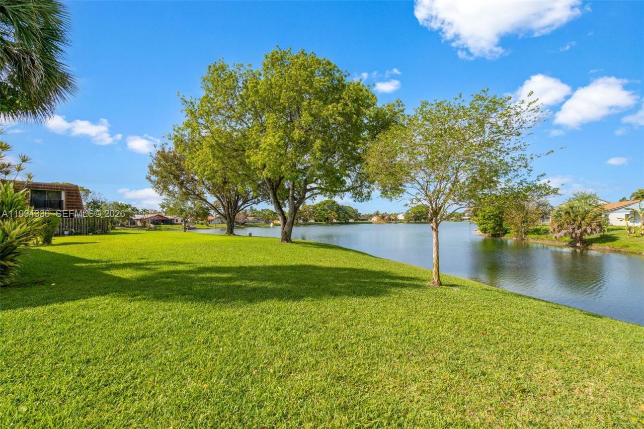 4843 NW 95th Ave, Sunrise, FL 33351 Photo