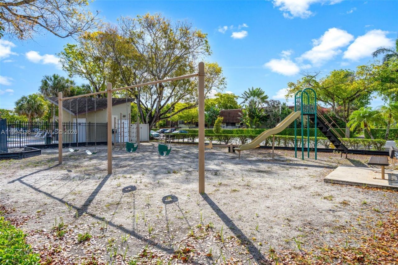 4843 NW 95th Ave, Sunrise, FL 33351 Photo