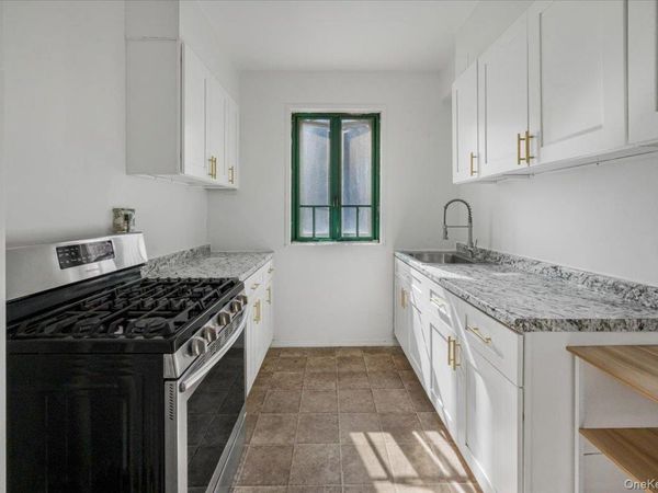 1700 Metropolitan Avenue, Unit 4F, Bronx, NY 10462